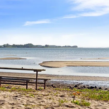 Anselmi - 25m From The Sea By Interhome