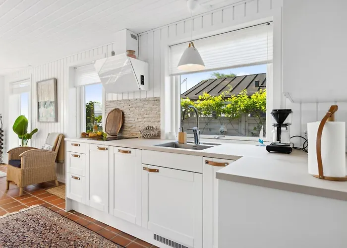 Anselmi - 25m From The Sea By Interhome *